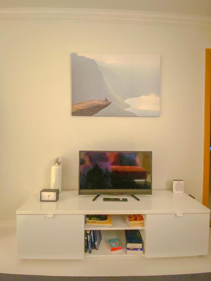 Enjoy Reykjavik Yellow Door Apartment Luaran gambar