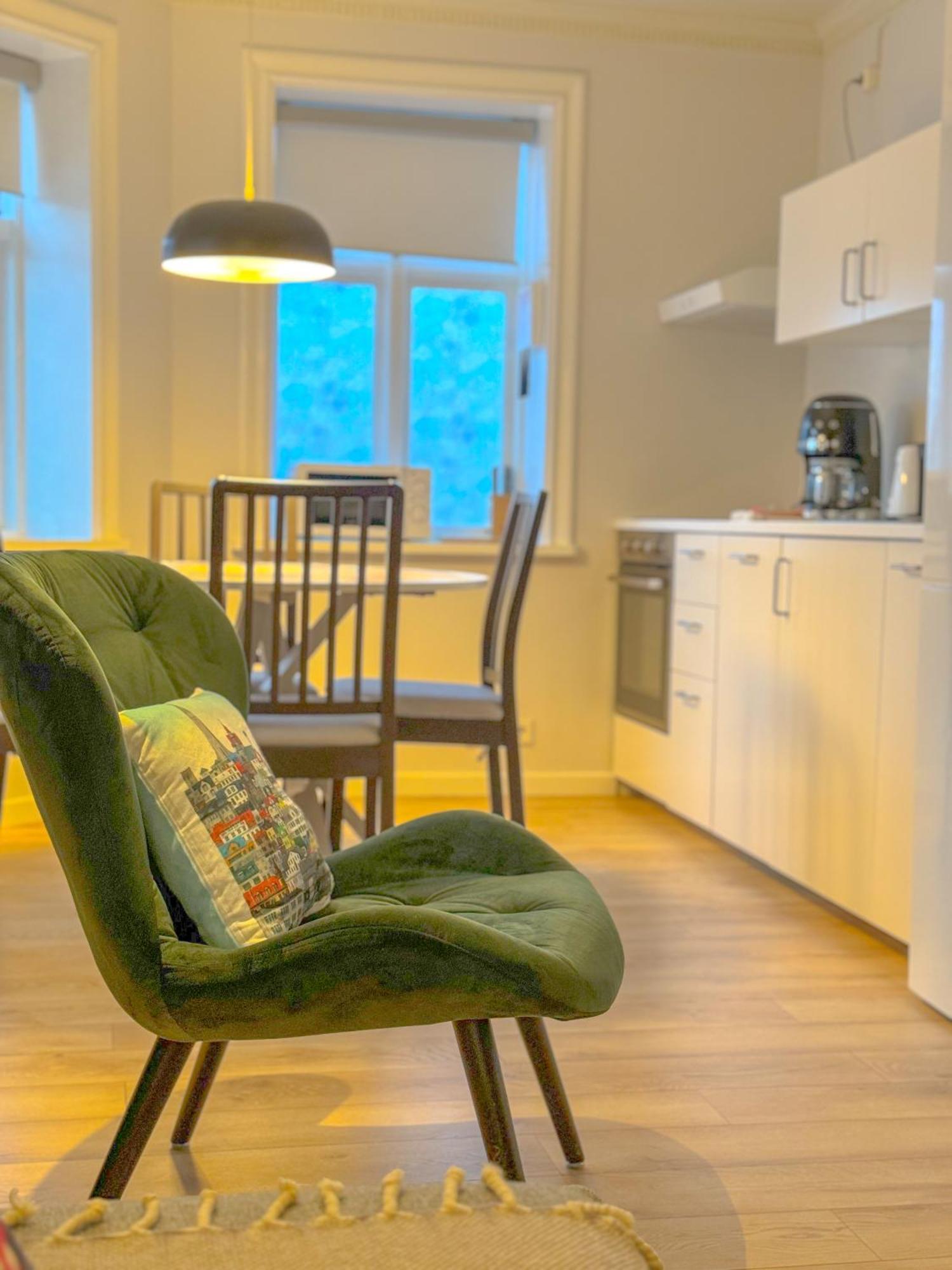 Enjoy Reykjavik Yellow Door Apartment Luaran gambar